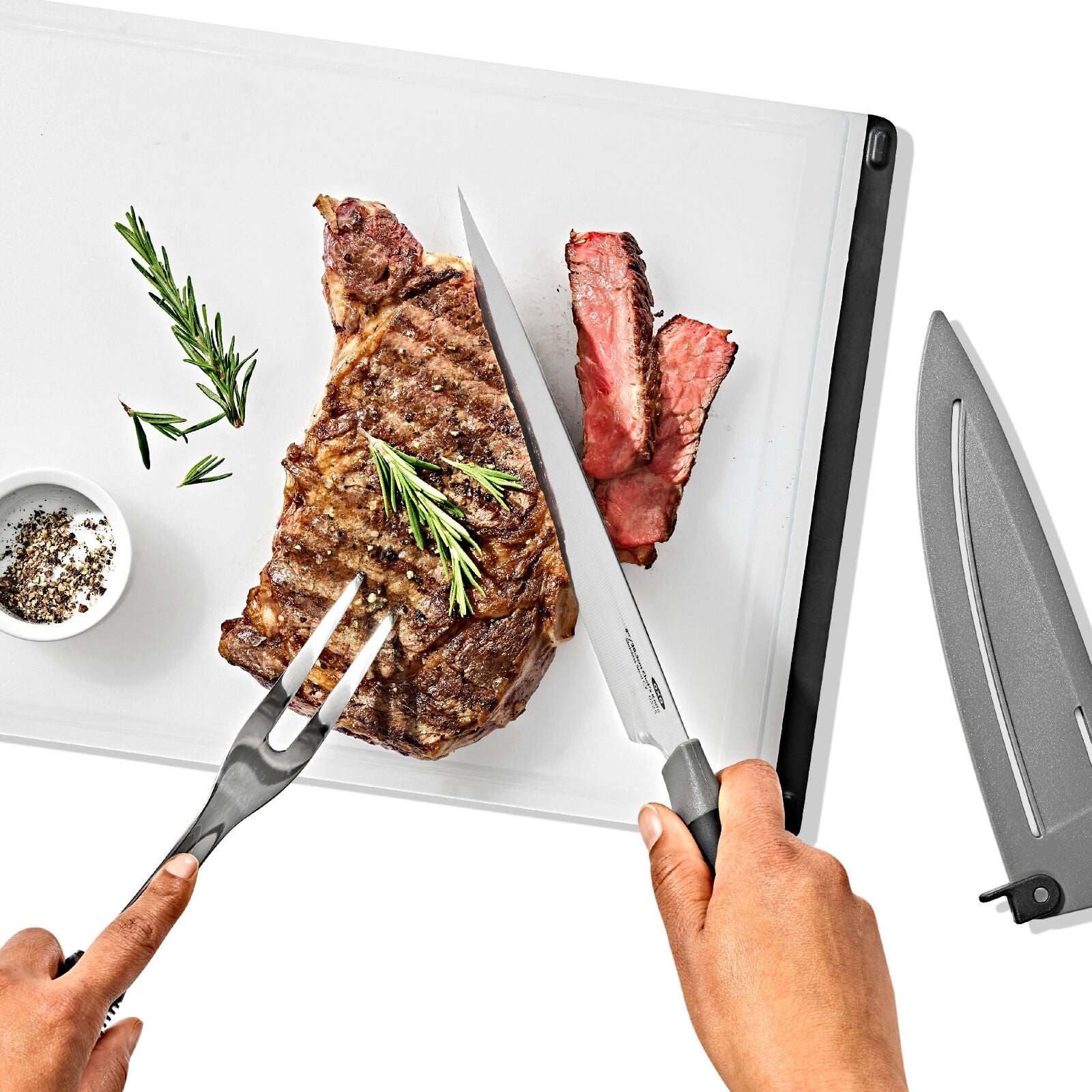 8-in-chefs-knife-with-locking-sheath-w2 oxo_chefs-knife-with-sheath_pdp_05.jpeg