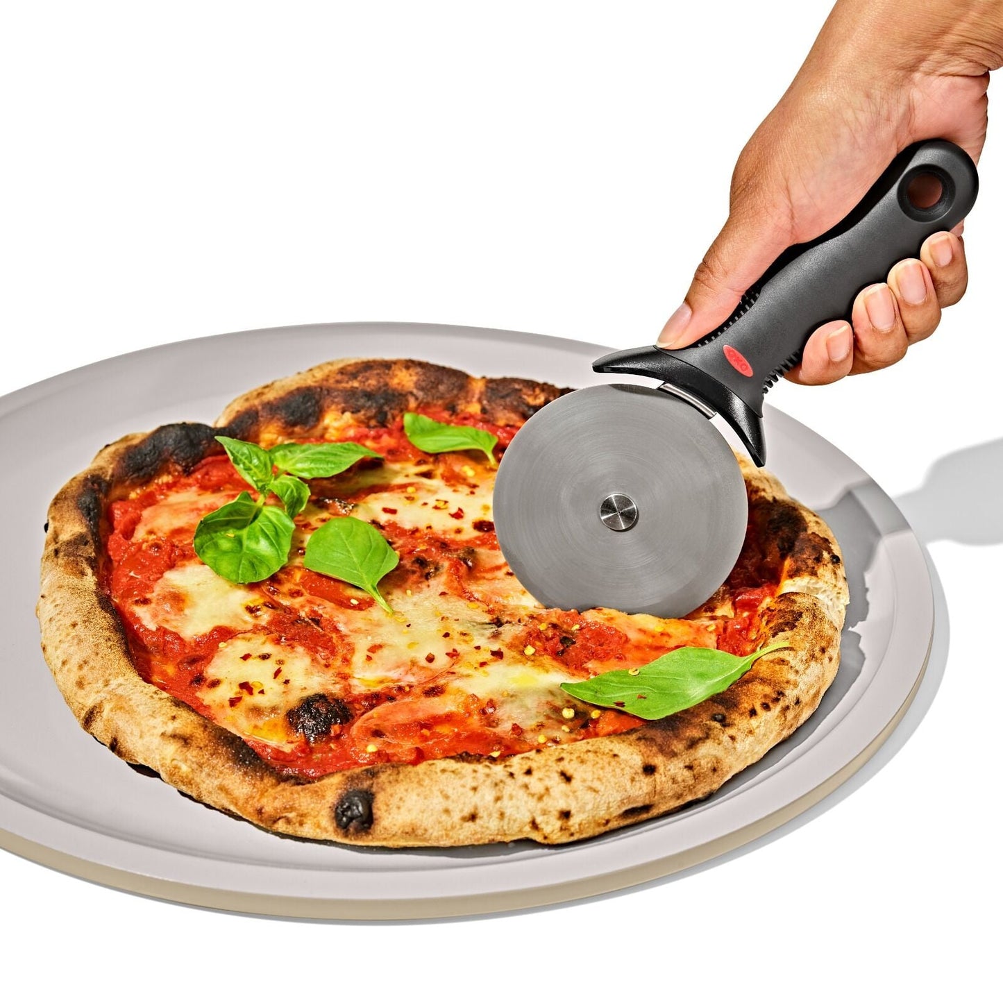 non-stick-pro-ceramic-coated-metal-bakeware-15-pizza-pan-u6 oxo_gg_11413500_15in-pizza-pan-biscuit_pdp_02.jpg