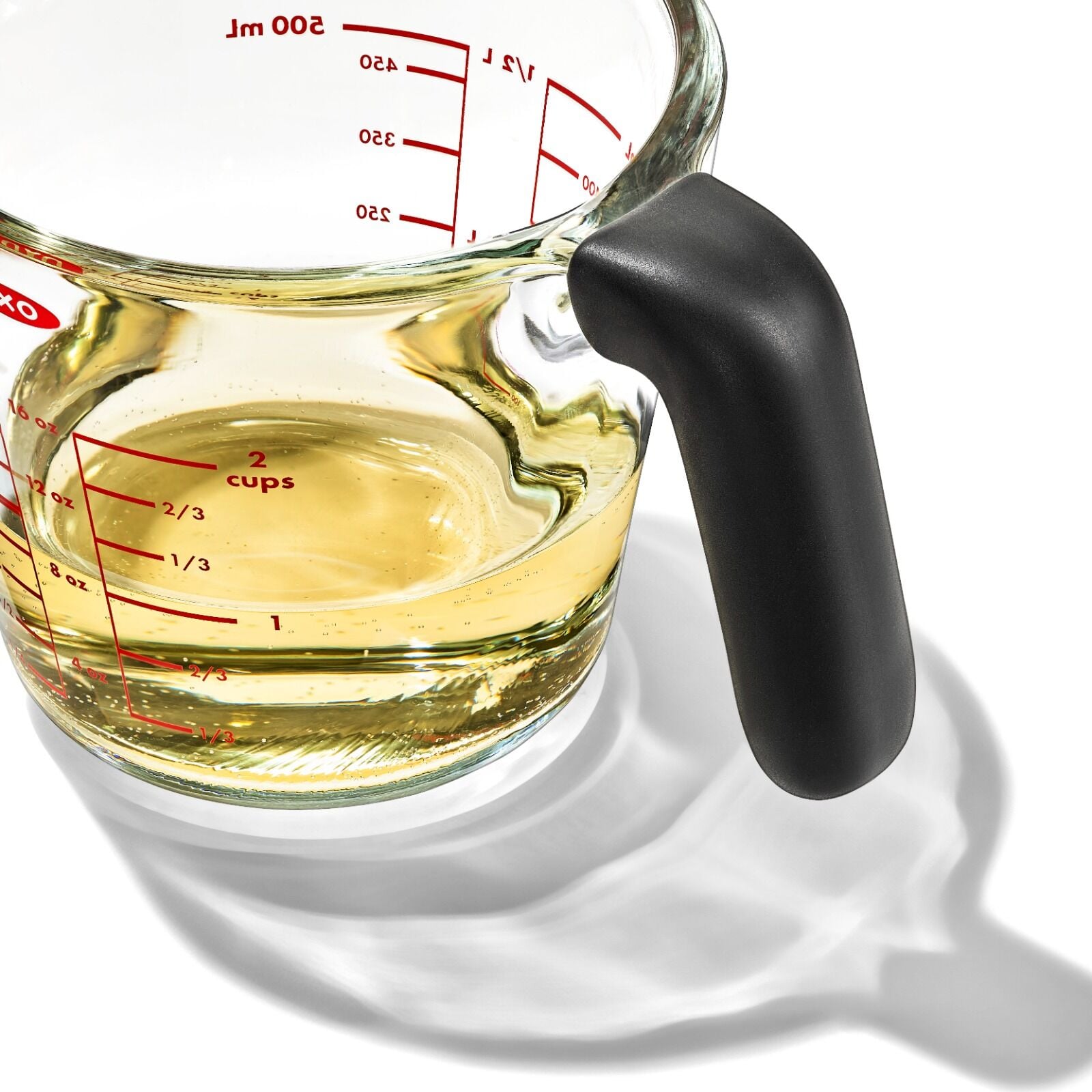 2-cup-glass-measuring-cup-with-lid-s2 oxo_glass_measuring_cup-11382100_026.jpg