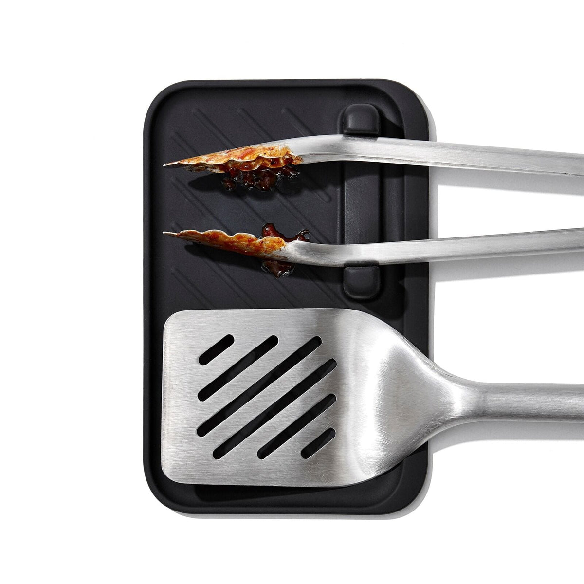 outdoor-3-piece-grilling-tool-set-a8 oxo_grilling_tool_set-9110100_012.jpg