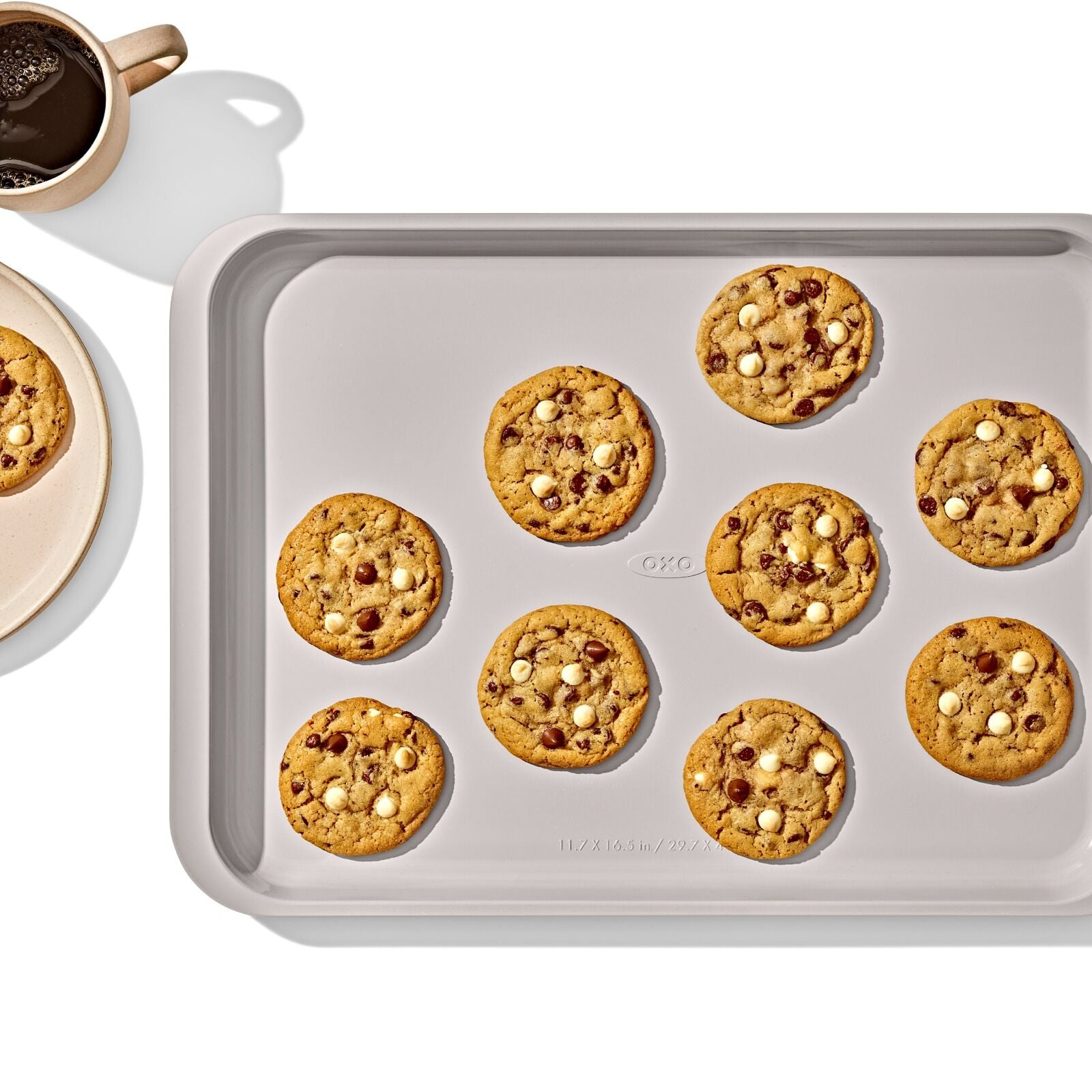 non-stick-pro-ceramic-coated-metal-bakeware-half-sheet-pan-storm-blue-h4 oxo_half-sheet-pan_pdp_03.jpg