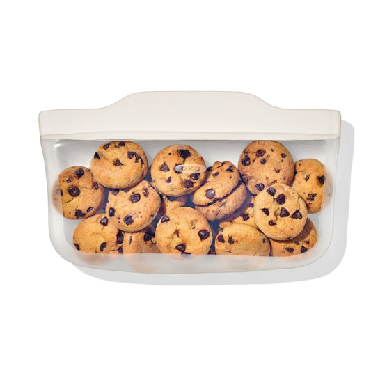 silicone-reusable-bag-snack-bag-12-oz-oat-o9 oxo_half_gallon_bag-11386300_015.jpg