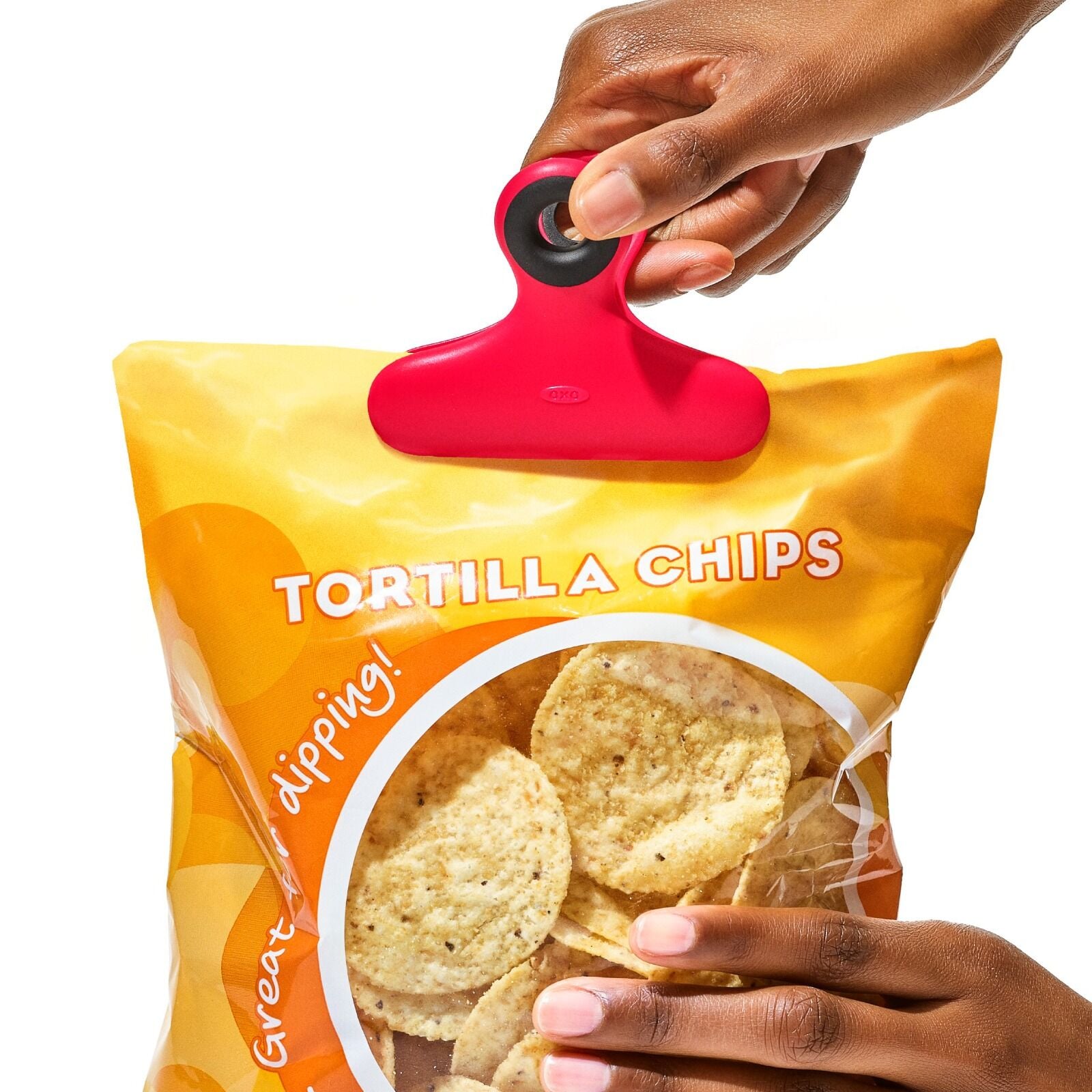 magnetic-heavy-duty-clips-4-piece-q9 oxo_heavy-duty_clips-13362600_014.jpg