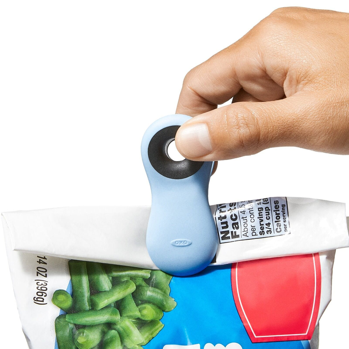 magnetic-all-purpose-clips-4-pack-assorted-colors-d3 oxo_magnetic_clips_set-13328400_017_1.jpg