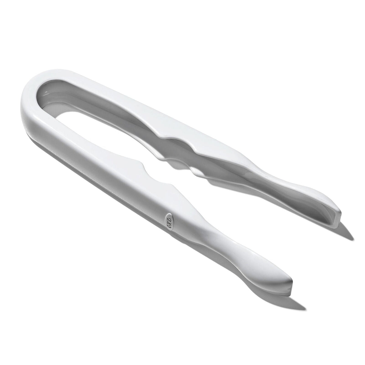 pop-mini-tongs-3-pack-m6 oxo_mini_kitchen_tongs-13382400_017.jpg