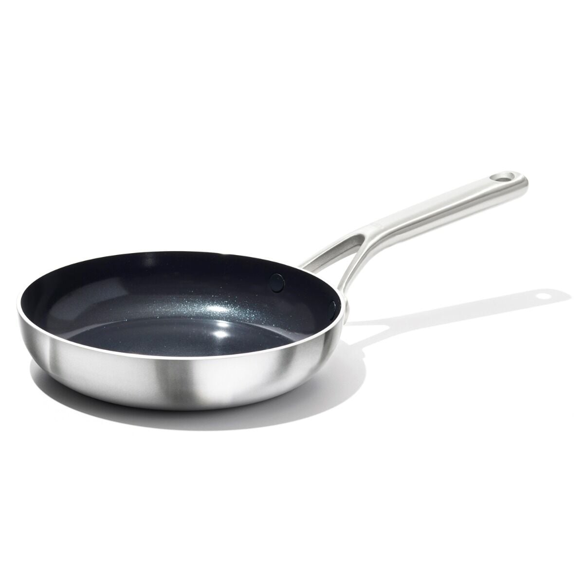 stainless-steel-mira-series-8in-frypan-ceramic-v9 oxo_mss_ph00882_frypans_8in_ns_1060.jpg