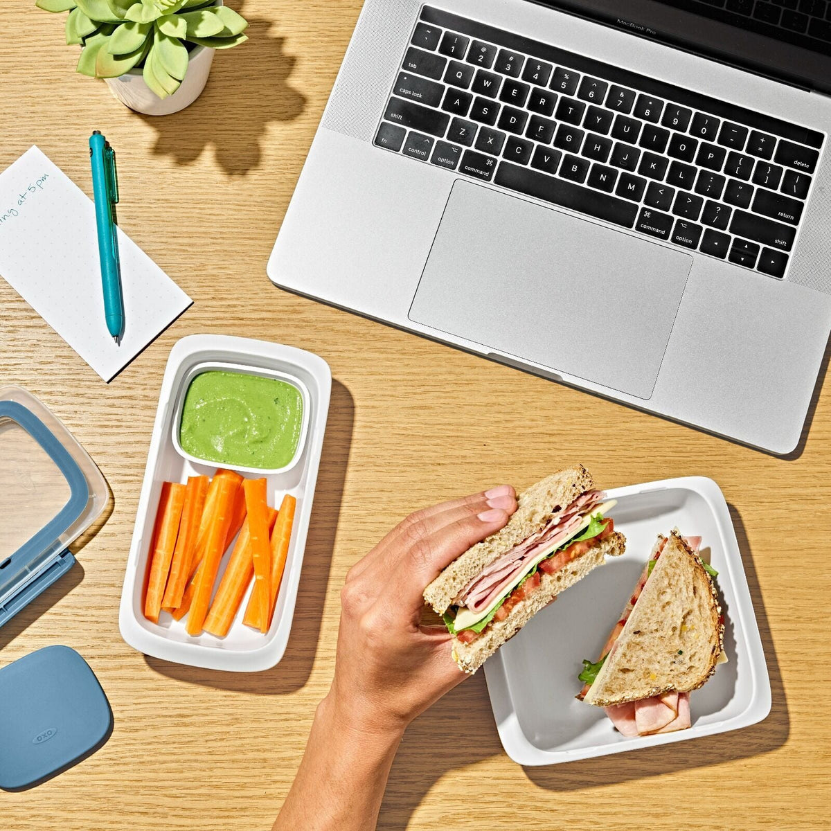 prep-and-go-snack-and-dip-container-1-6-cups-0-4-l-t1 oxo_prep-go-snack-slim-container_pdp_05_2_.jpeg