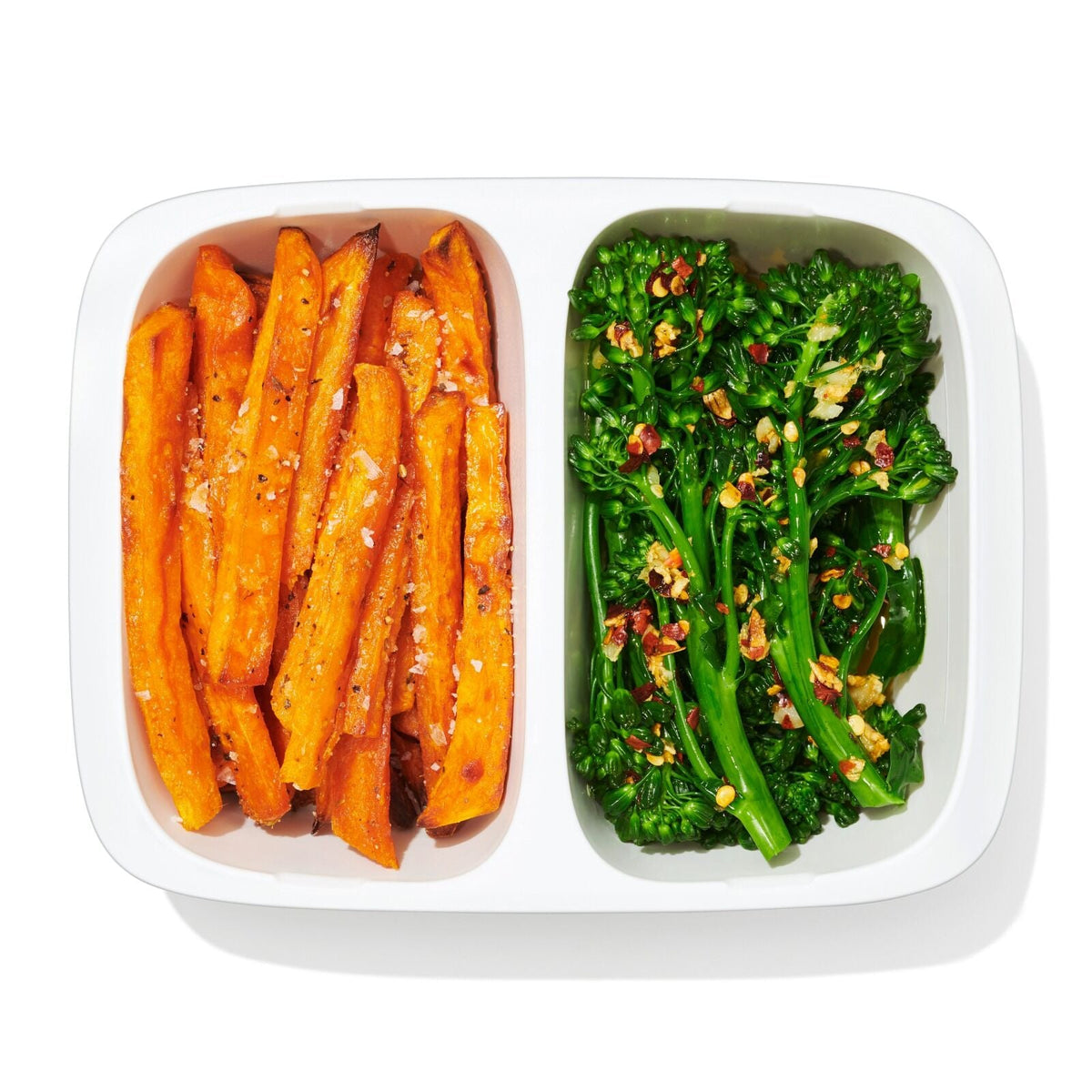 prep-and-go-2-cup-divided-container-e9 oxo_prepgo_2cup-divided-container_pdp_02_1_.jpeg