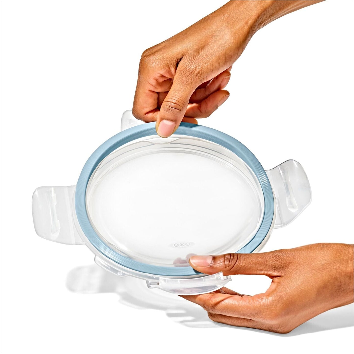 12-piece-smart-seal-glass-container-set-arctic-blue-b6 oxo_smartseal_round-glass-arctic_pdp_05_1.jpeg