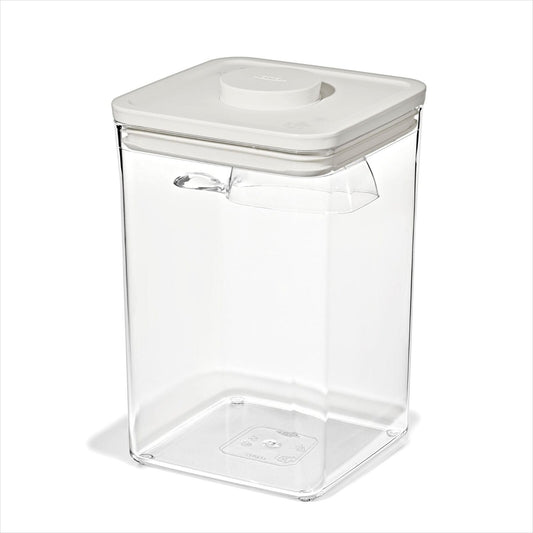 oxo-pet-pop-container-with-scoop-big-square-medium-4-4-qt-4-2-l-i6 pet_7102600_pop-4p4qt_apdp_00_main.jpeg