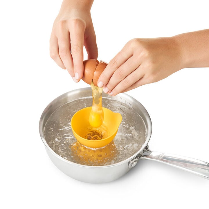 silicone-egg-poacher-set-of-2-p4 poacher_1.jpg