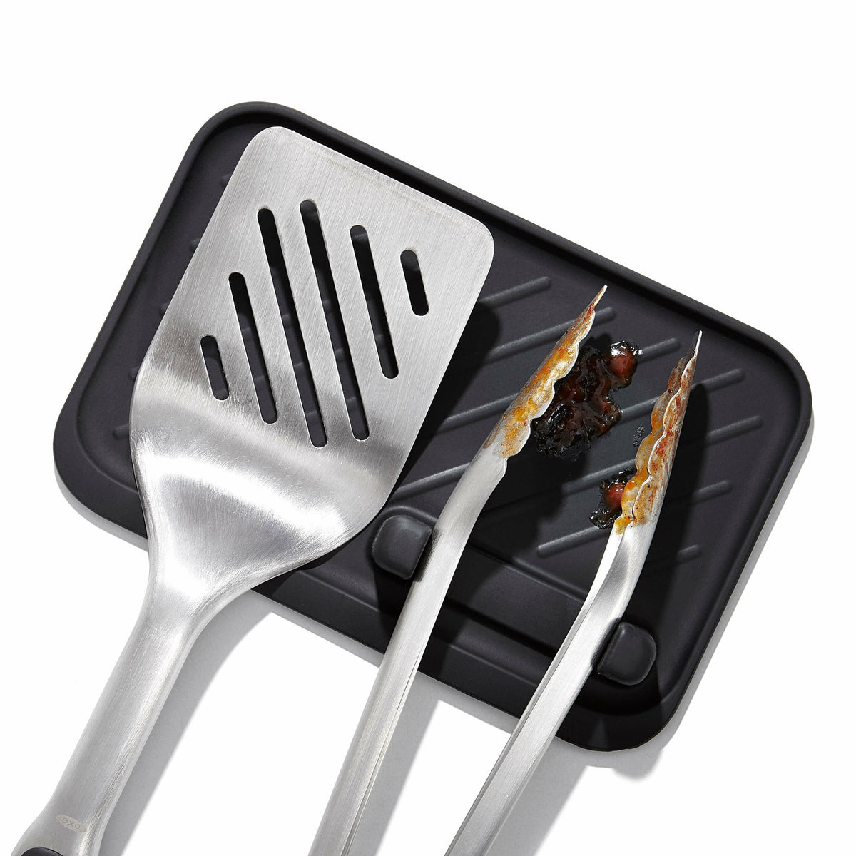 oxo-good-grips-grilling-turner-and-tongs-set-c9 sw_21185800_050620_1_rgb_1_.jpg