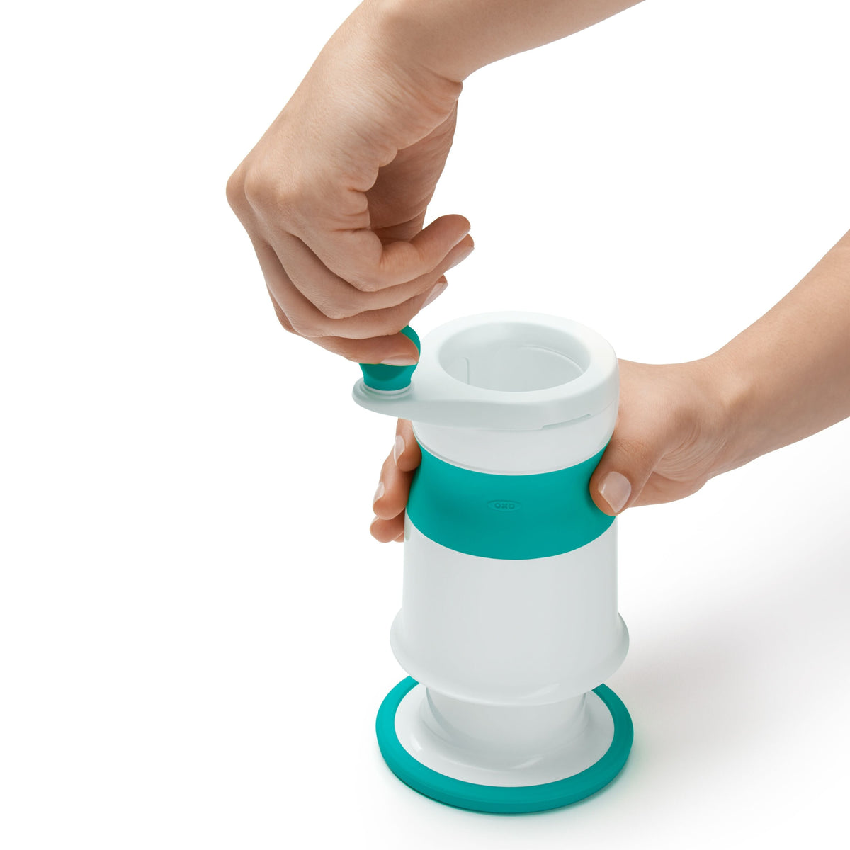 oxo-tot-mash-maker-baby-food-mill-v1 tot_61130800_4_1.jpg