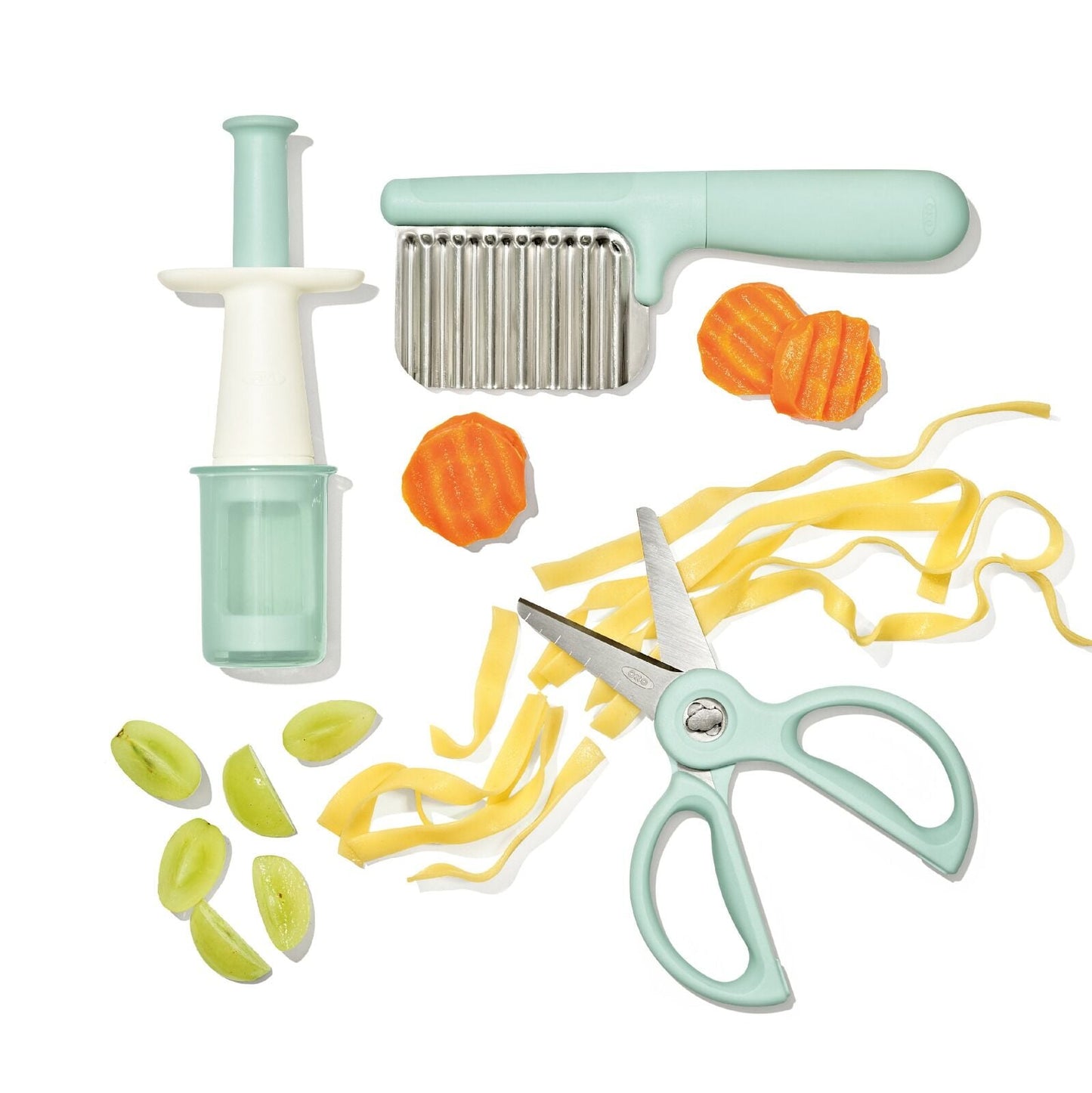 cut-and-prep-set-3-piece-h7 tot_61176700_baby-food-prep-set_pdp_01.jpeg
