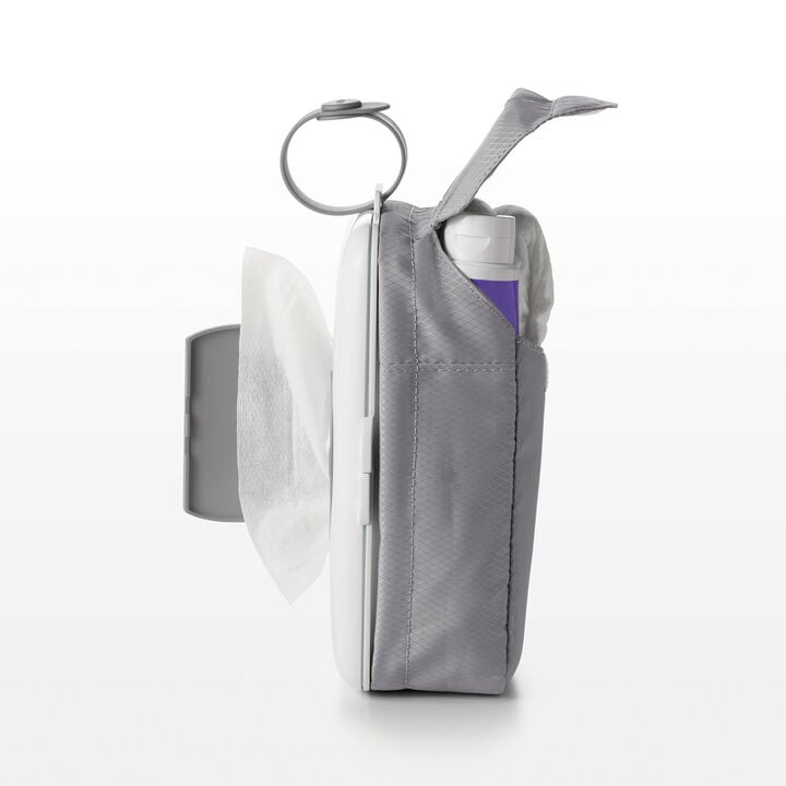 on-the-go-wipes-dispenser-with-diaper-pouch-q3 tot_62100200_3_1.jpg