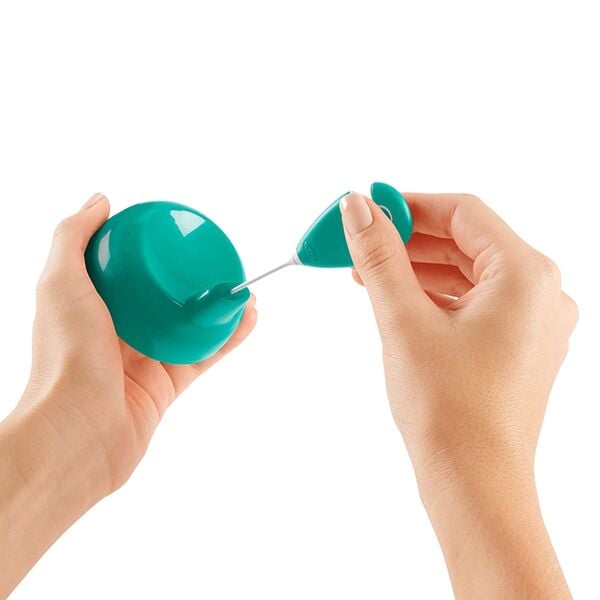 cleaning-set-for-straw-and-sippy-cups-m3 tot_62123100_4a.jpg