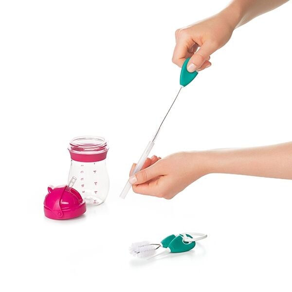 cleaning-set-for-straw-and-sippy-cups-m3 tot_62123100_4d.jpg