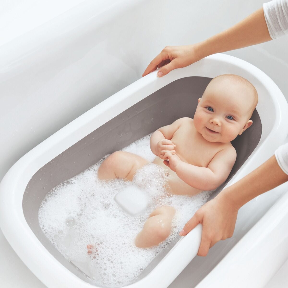 splash-and-store-bathtub-g3 tot_63142700_4g.jpg