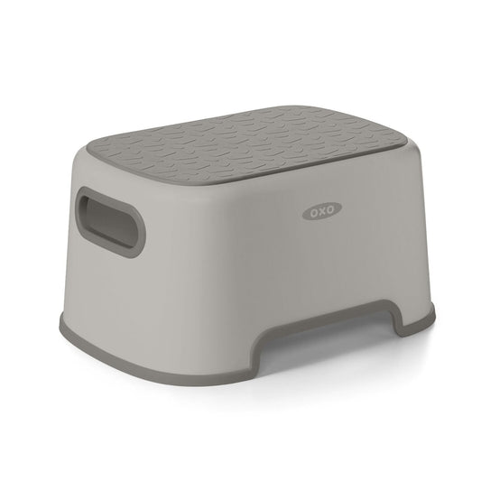 step-stool-drizzle-k5 tot_63171500_step-stool-drizzle_00_main.jpeg