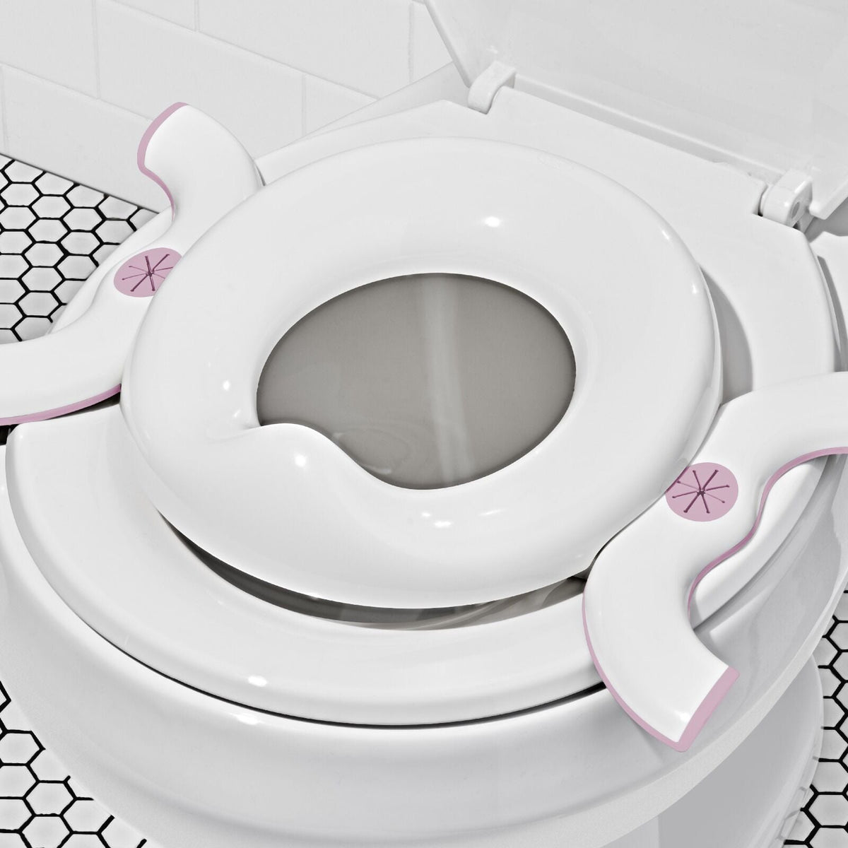 oxo-tot-2-in-1-go-potty-blossom-k9 tot_63172200_2in1-go-potty-blossom_pdp_03.jpeg