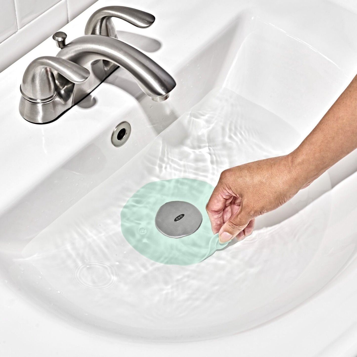 tub-stopper-opal-a6 tot_tub-stopper-opal_pdp_03_1.jpeg